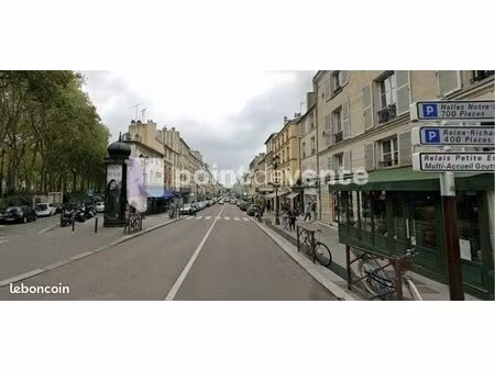 commerce habillement/textile 65 m²