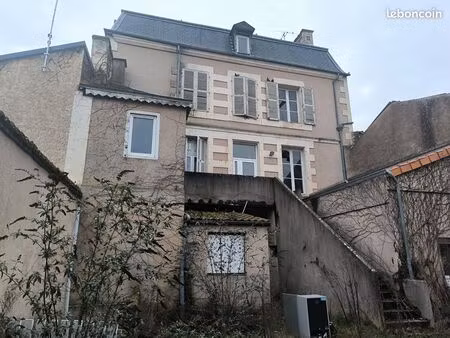 immeuble 8 pièces 300 m²