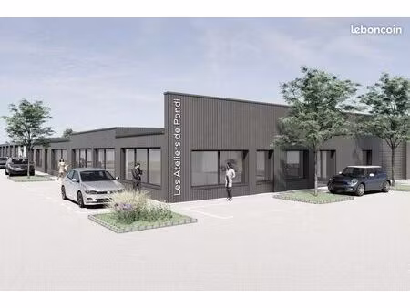 bureaux dans bâtiment entièrement rénové