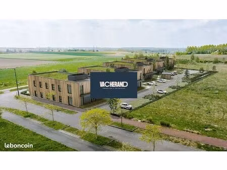 bureaux 250 m² famars