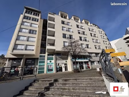 bureaux 71 m² grenoble