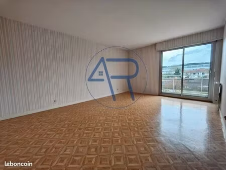 appartement 3 pièces 74 m²