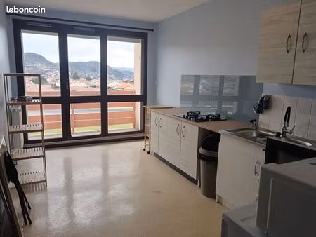 appartement 3 pièces 82m2