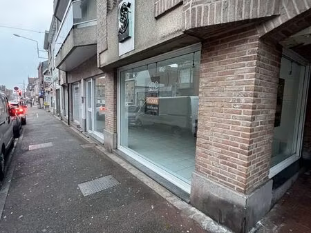 local 28 m² halluin