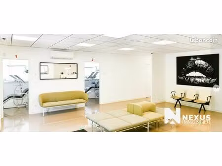 local 656 m² petit-couronne