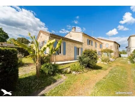 maison 6 pièces 209 m²