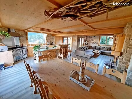 chalet 11 pièces 218 m²