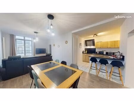 grand f4 traversant centre ville