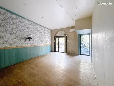 local commercial 85 m²