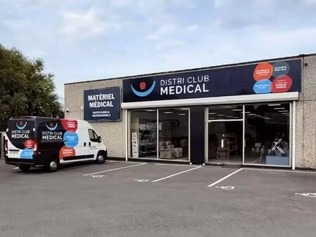 local commercial 360 m²