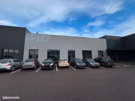 local commercial 850 m²