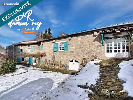 propriété 11 pièces 319 m²