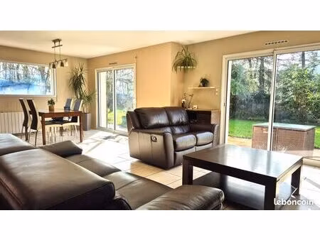 maison et grand atelier