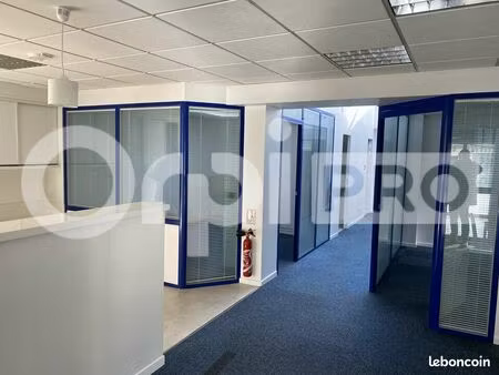 local commercial 145 m²