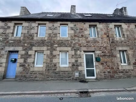 petite maison de ville  proximité du centre et de la plage