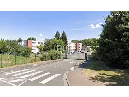 studio 1 pièce 35 m²