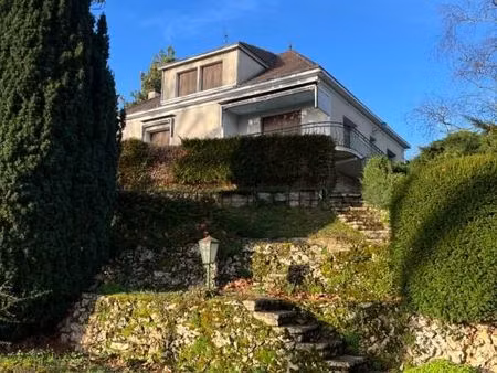 maison 6 pièces 220 m²