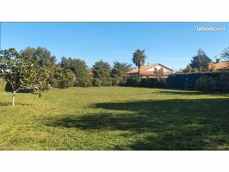 terrain 1 230 m² merignac