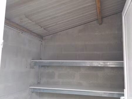 box de stockage a hennebont 45 euros