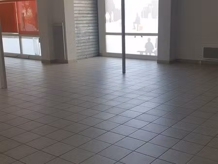 local commercial pouilly sous charlieu