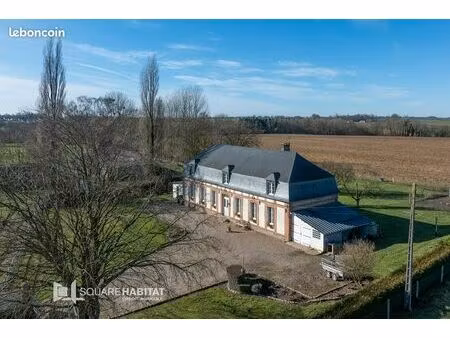 maison 7 pièces 270 m²