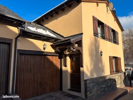 jolie maison - 4 chambres - proche du centre