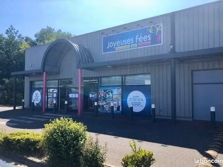 local commercial 669 m²