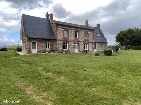 maison 7 pièces 195 m²