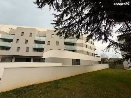 bureaux 101 m² bihorel