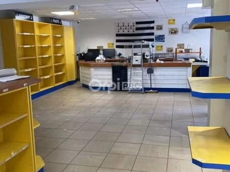 local commercial 161 m²