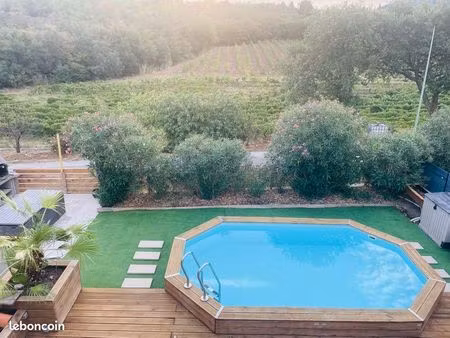 villa récente avec piscine  vue exceptionnelle et calme absolu à découvrir sans tarder