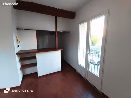 f2 charme st estève