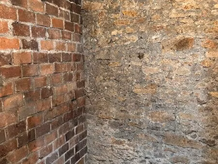 cave 5m² à villiers (17e  limite 8e)