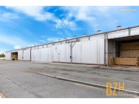 local 400 m² lorient