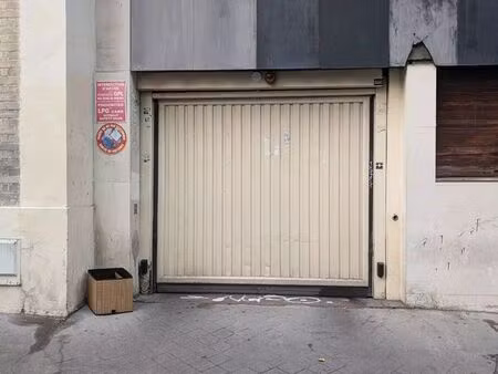 loue parking - 10m² - jules joffrin porte de clignancourt
