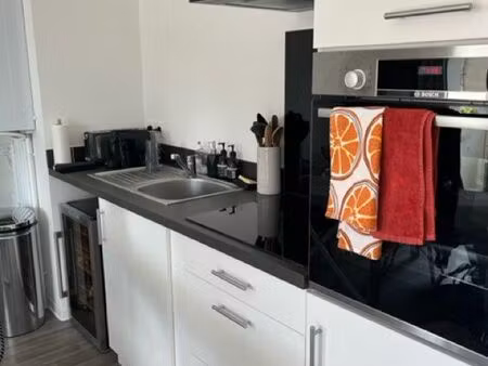 t2 récent proche de tout