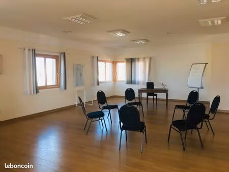 local 80m2 aménageable pour praticiens de santé