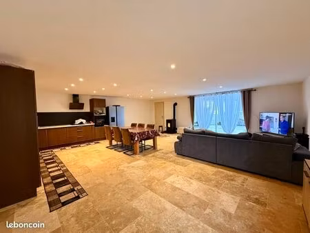 maison de plain-pied entièrement rénovée