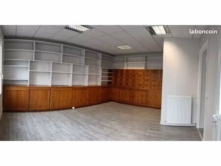 local bureau rdc 45m²