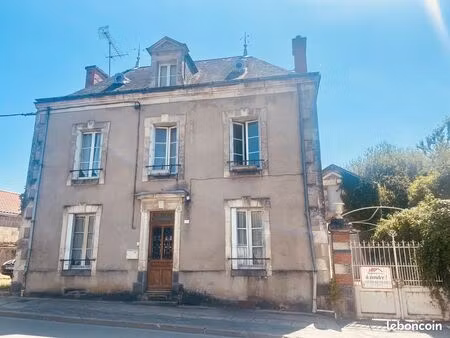 maison 7 pièces 110 m²