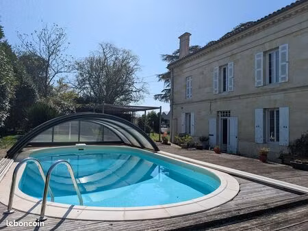 propriété 10 pièces 386 m²