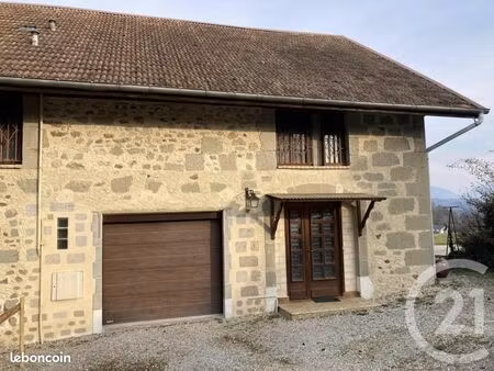 ferme 4 pièces 144 m²