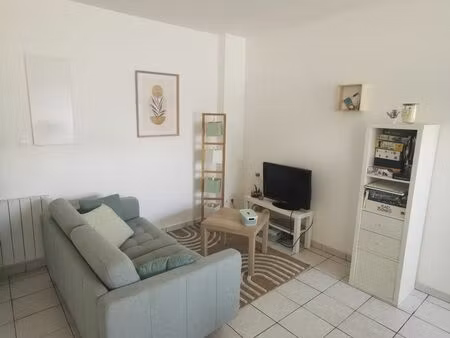 très bel appartement t3  deux chambres