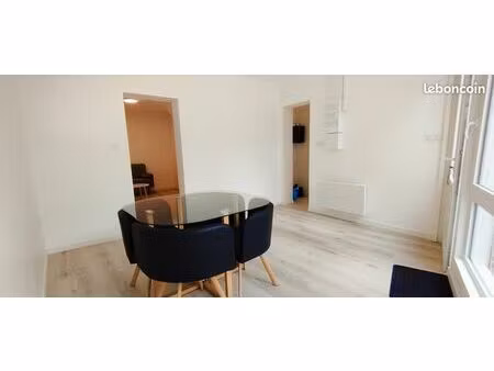 appartement t2 meublé – entièrement rénové – calme