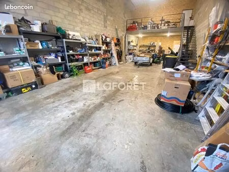 local commercial 230 m²