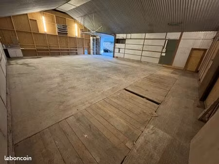 hangar à louer