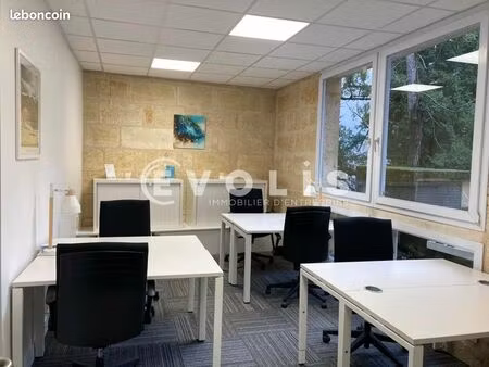 bureau 350 m²