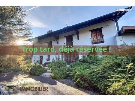 maison 7 pièces 253 m²