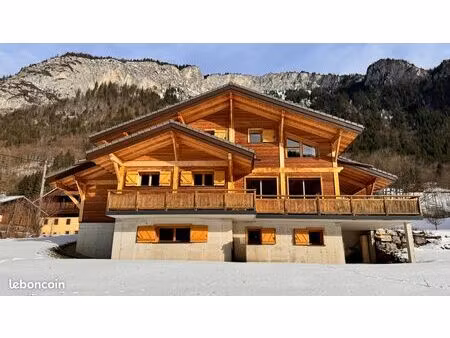 chalet familial avec 6 chambres à abondance