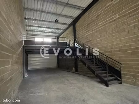 local d'activité 174 m²